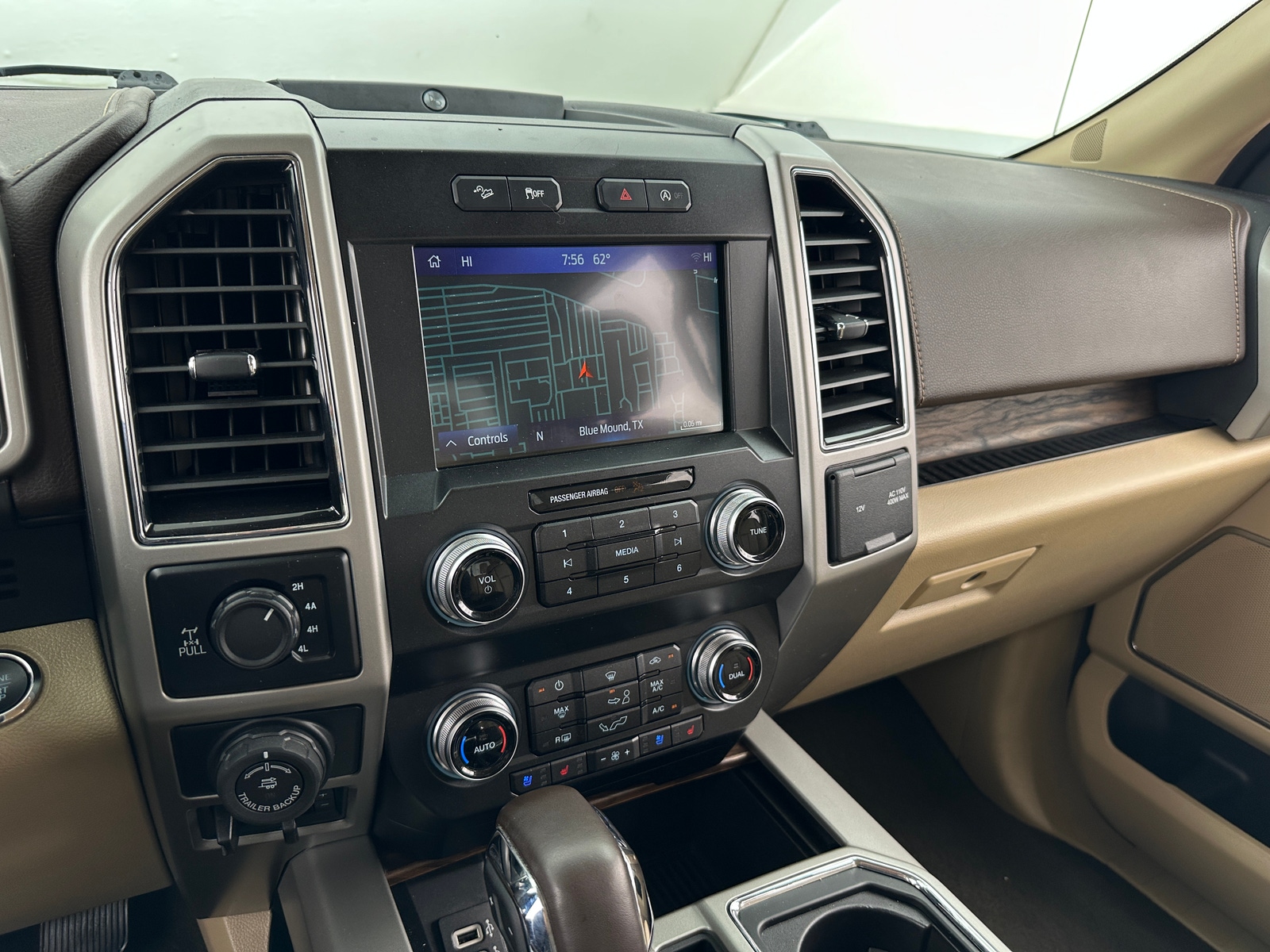 Thumbnail: 2019 Ford Econoline - 3