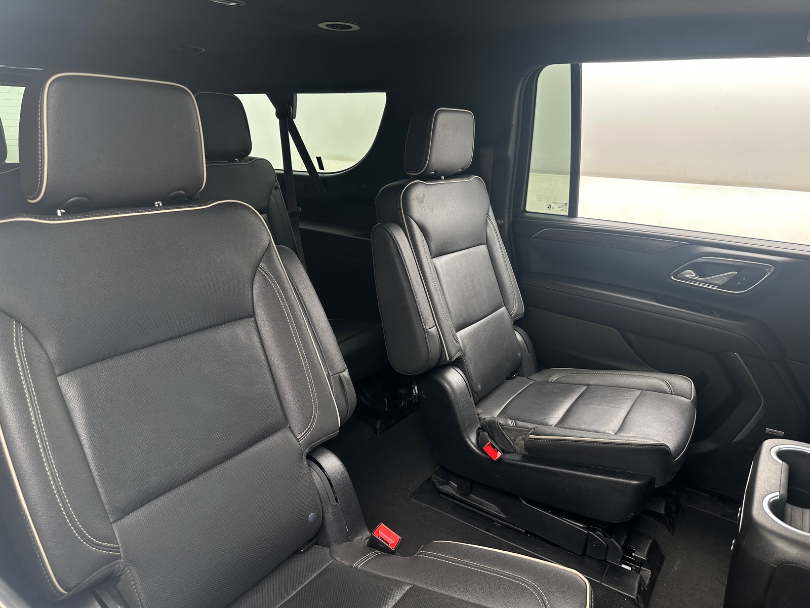 Thumbnail: 2023 Chevrolet Suburban - 5