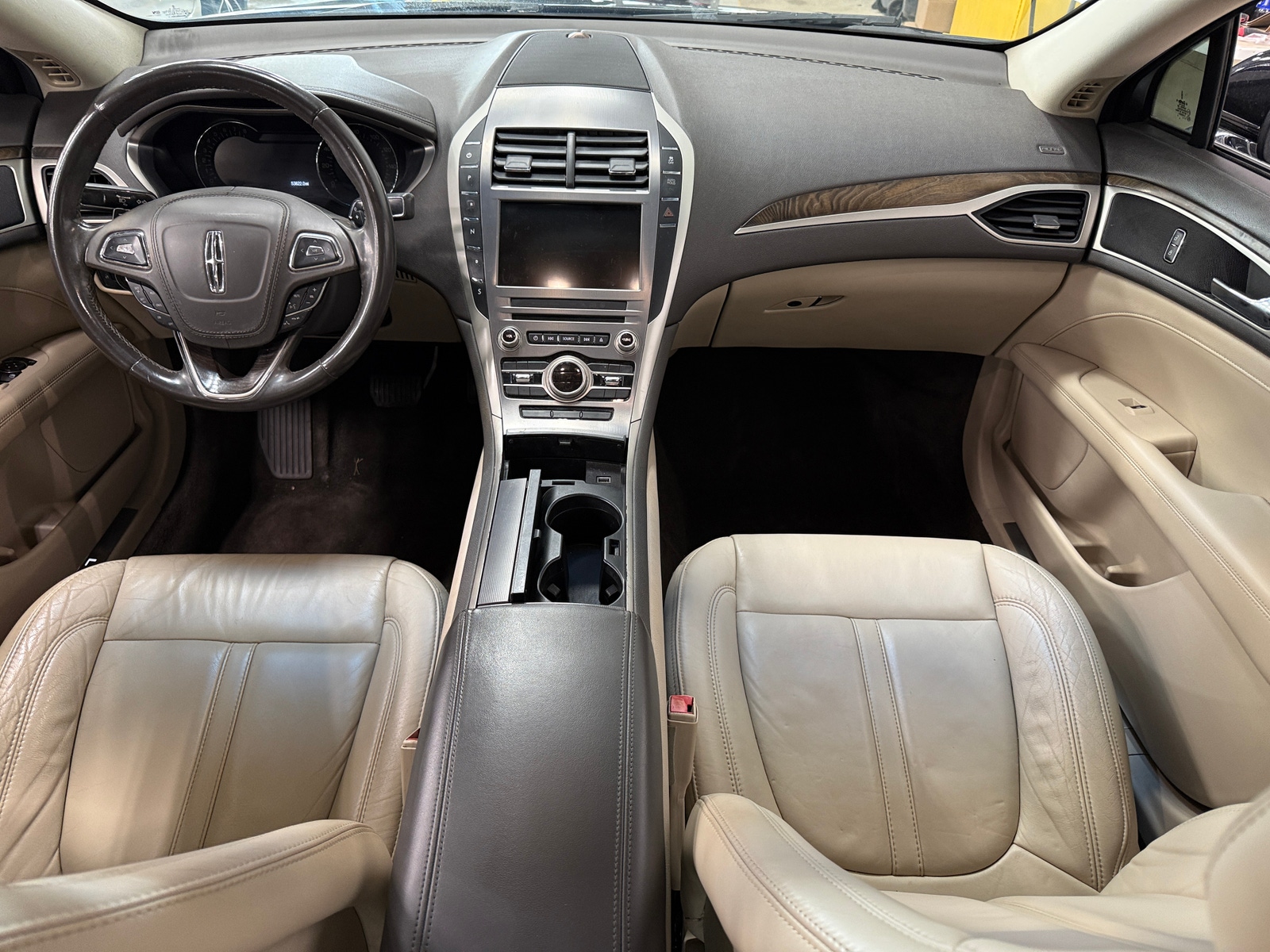 Thumbnail: 2017 Lincoln MKZ - 2