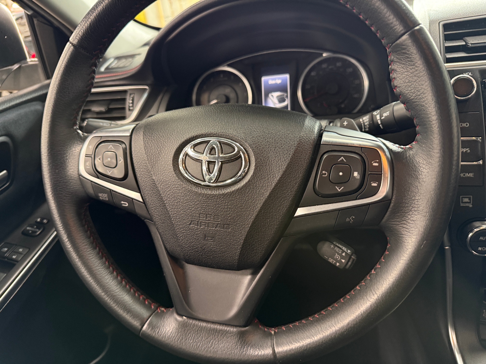 Thumbnail: 2017 Toyota Camry - 5