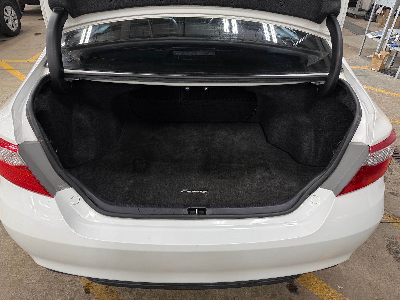 Thumbnail: 2017 Toyota Camry - 7