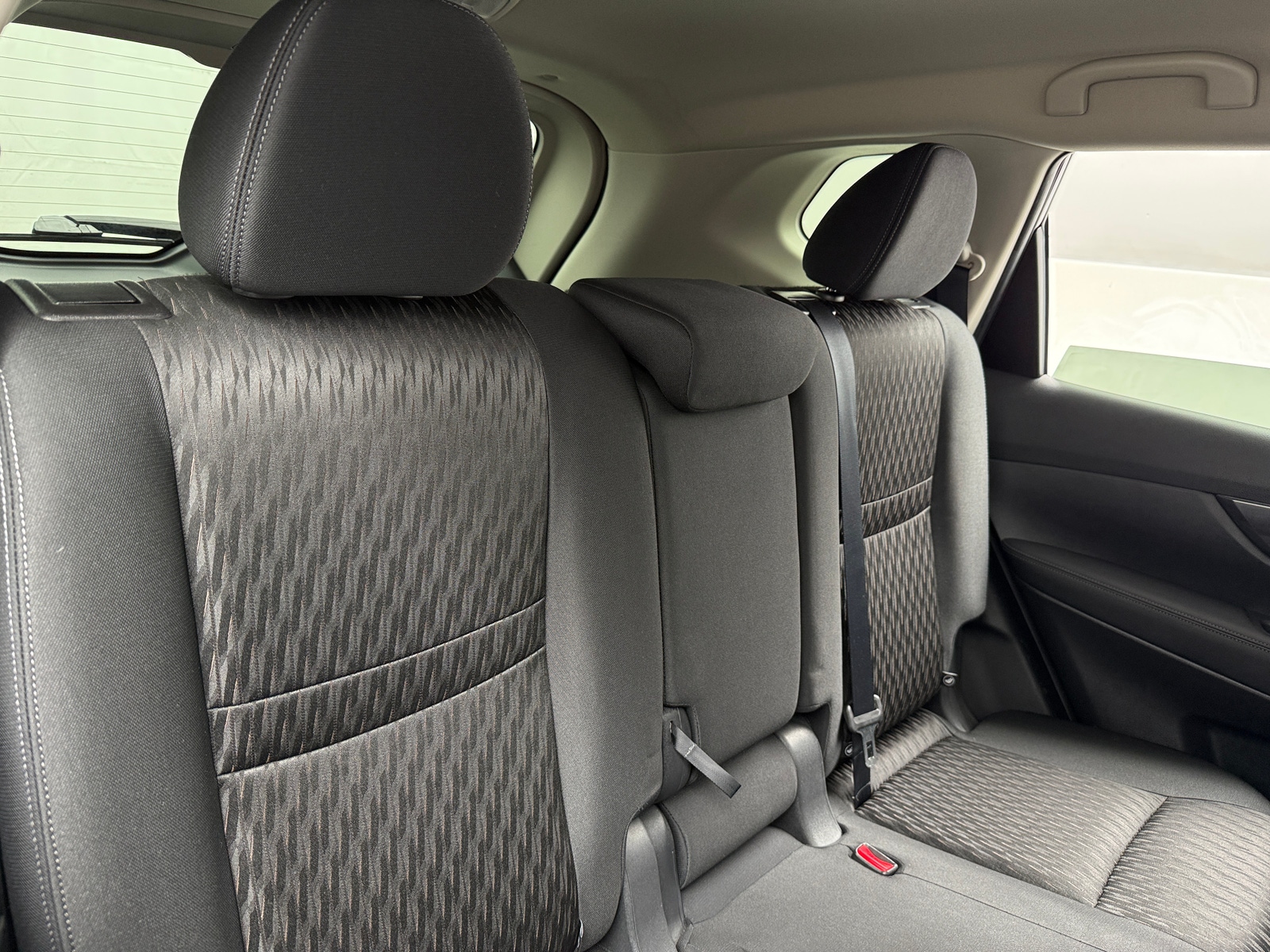 Thumbnail: 2018 Nissan Rogue - 6