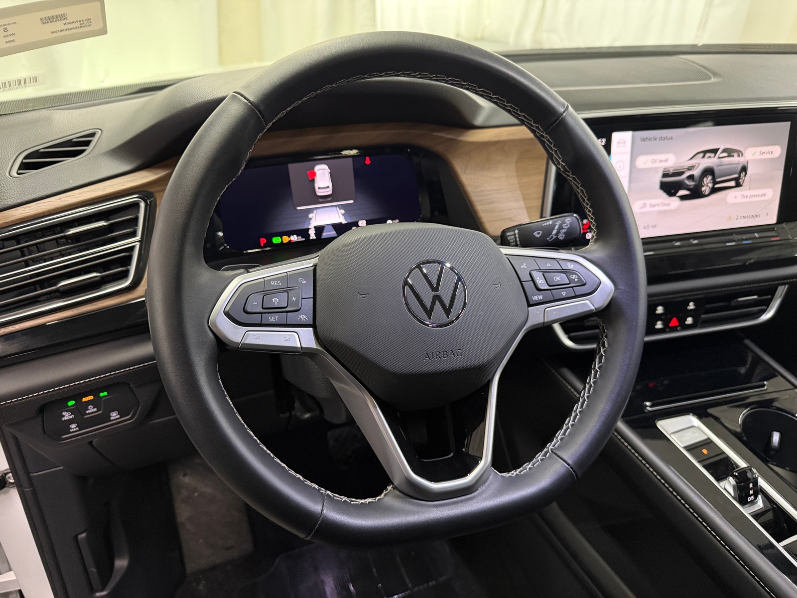 Thumbnail: 2025 Volkswagen Atlas - 4