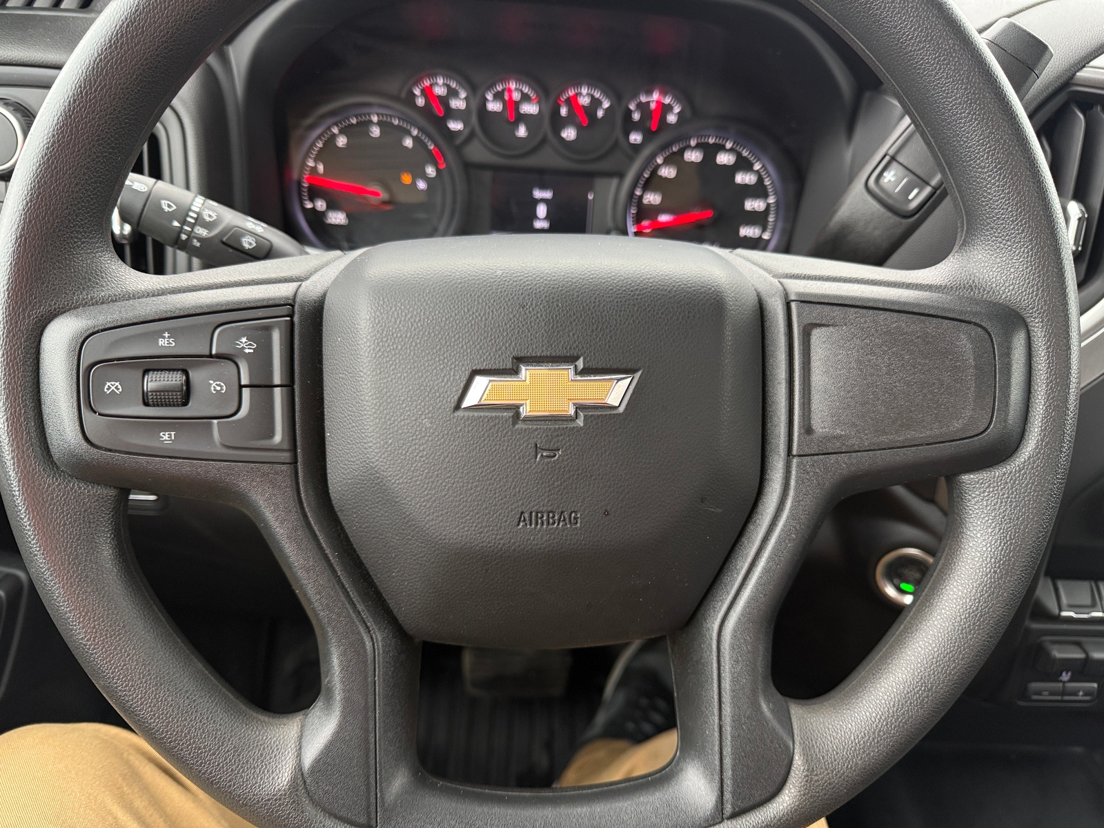 Thumbnail: 2025 Chevrolet Silverado 3500 - 5