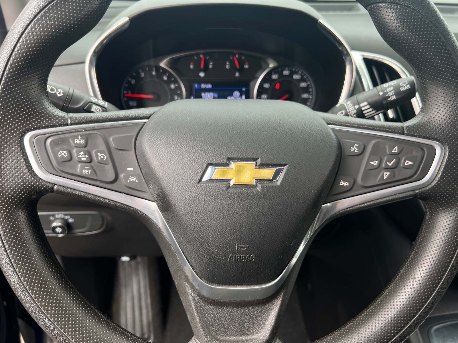 Thumbnail: 2023 Chevrolet Equinox - 5