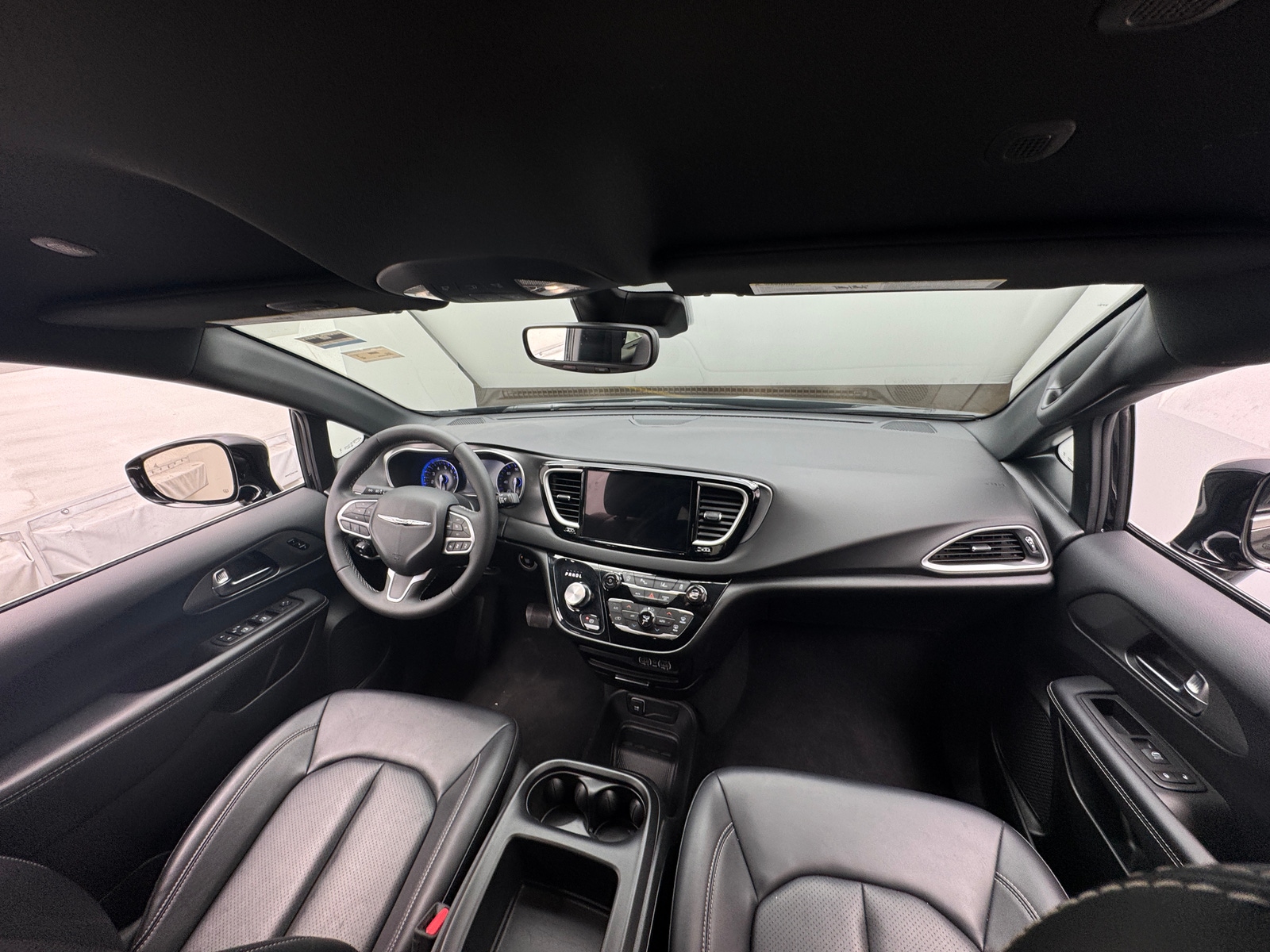 Thumbnail: 2025 Chrysler Pacifica - 2