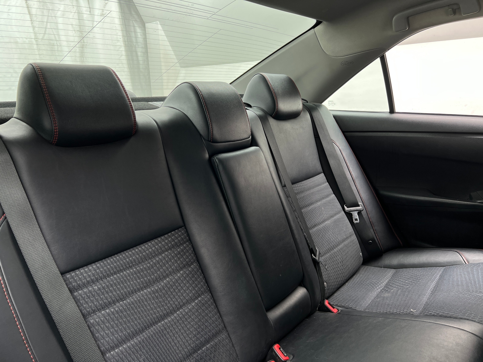 Thumbnail: 2015 Toyota Camry - 6