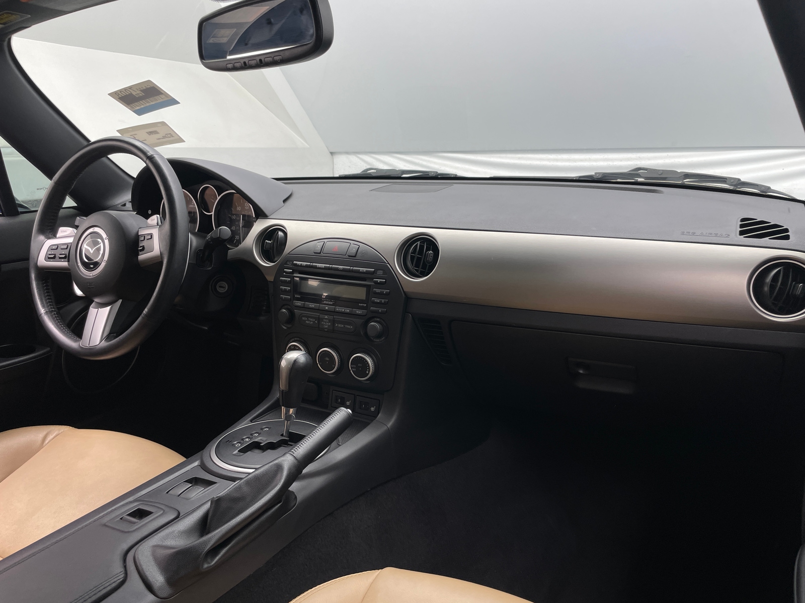 Thumbnail: 2011 Mazda MX-5 Miata - 2