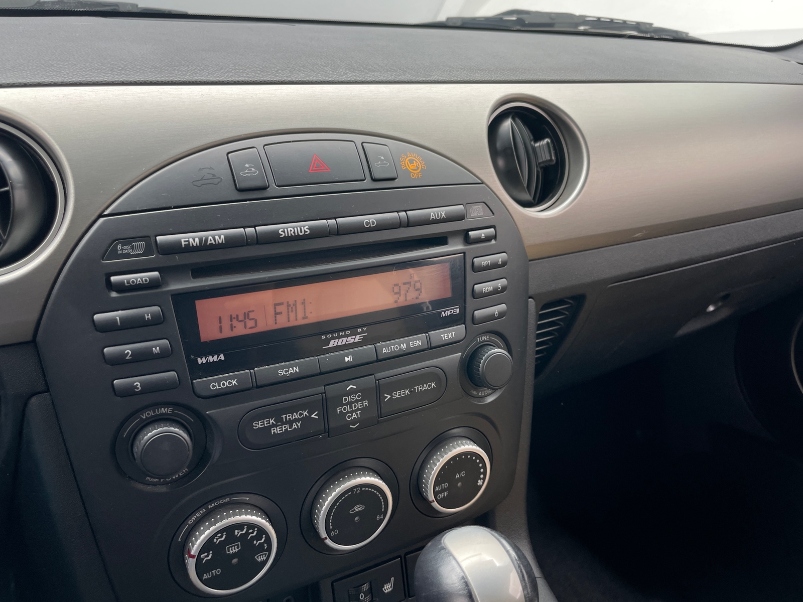 Thumbnail: 2011 Mazda MX-5 Miata - 3