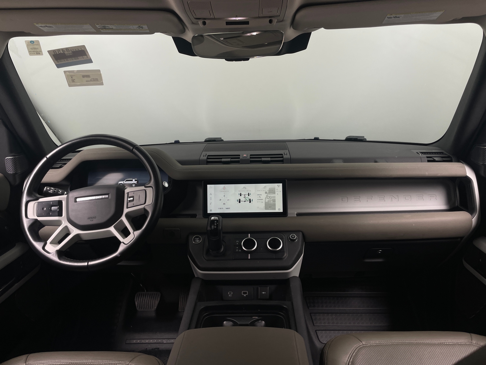 Thumbnail: 2023 Land Rover Defender - 3