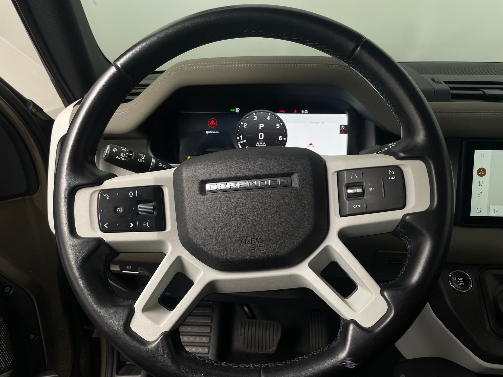 Thumbnail: 2023 Land Rover Defender - 4