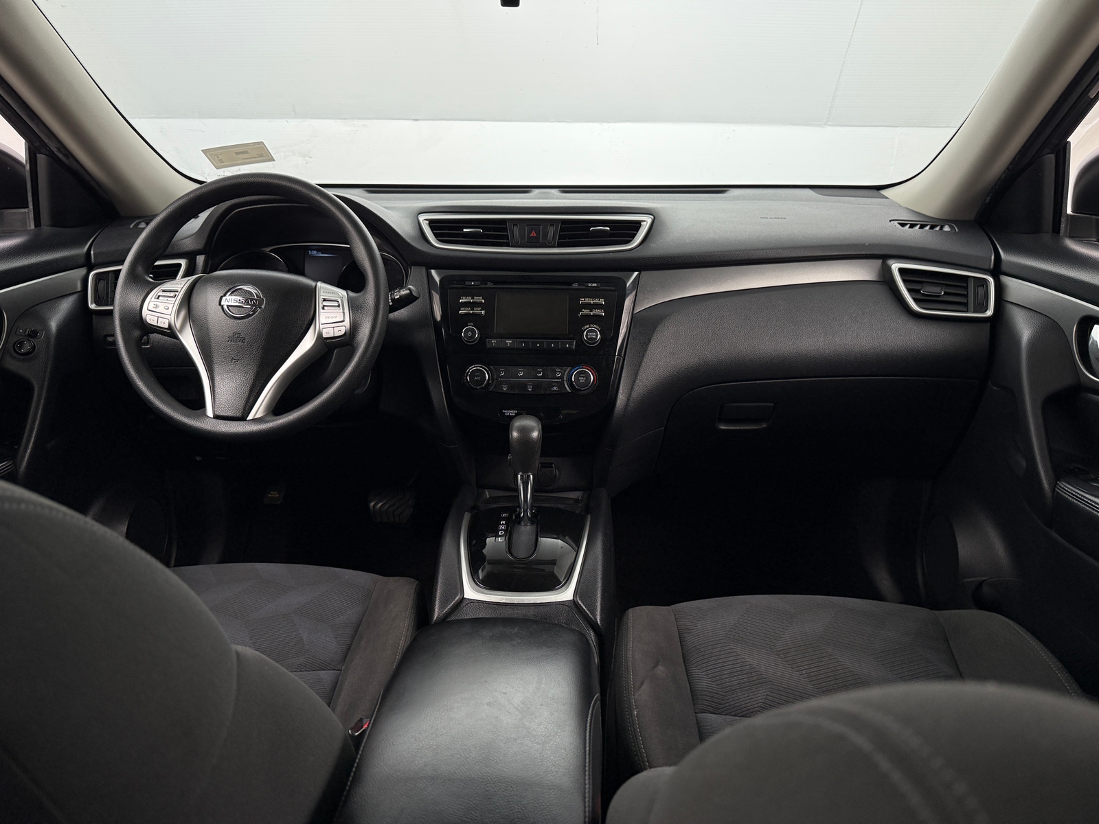 Thumbnail: 2016 Nissan Rogue - 3