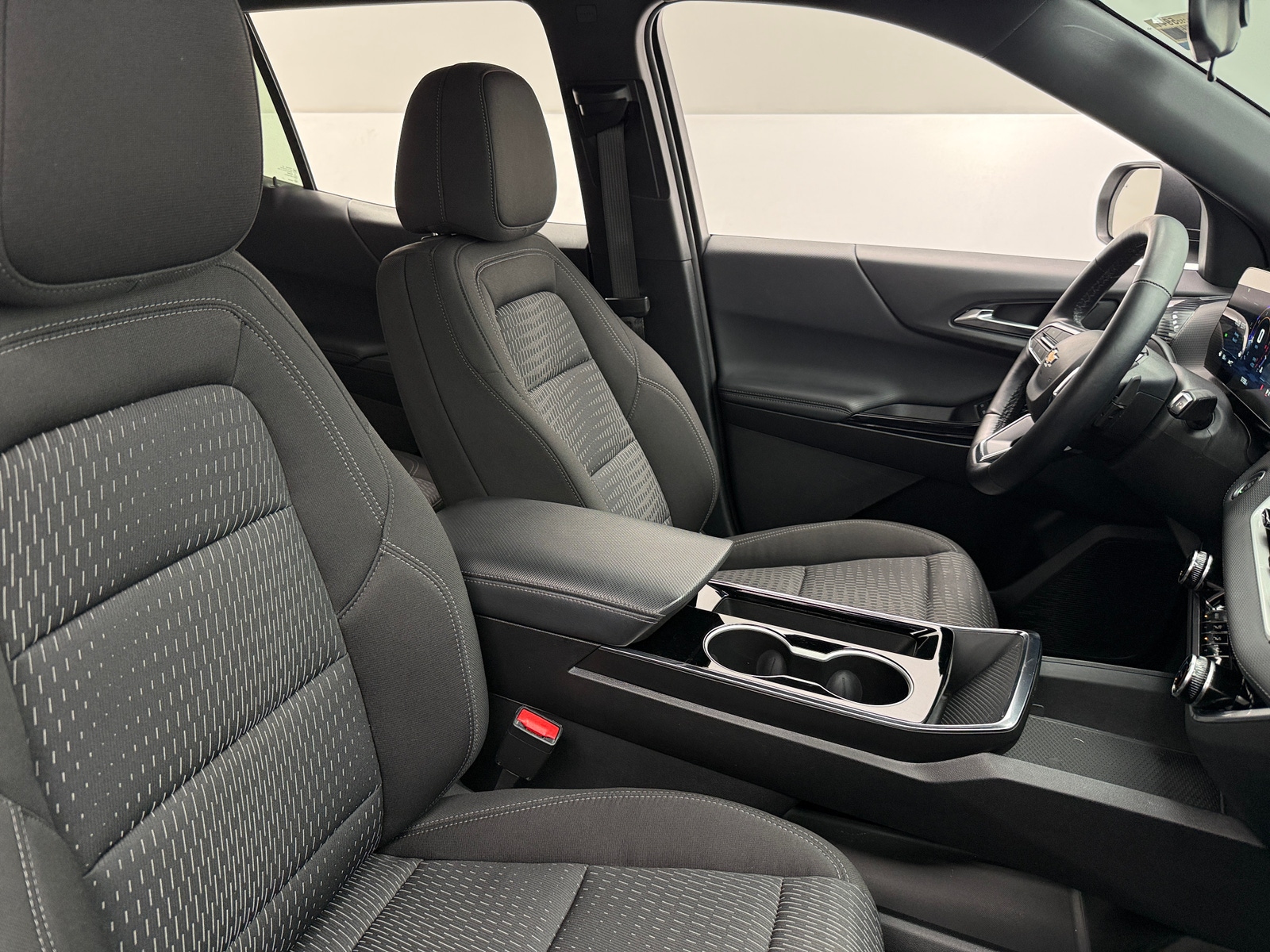 Thumbnail: 2025 Chevrolet Equinox - 2