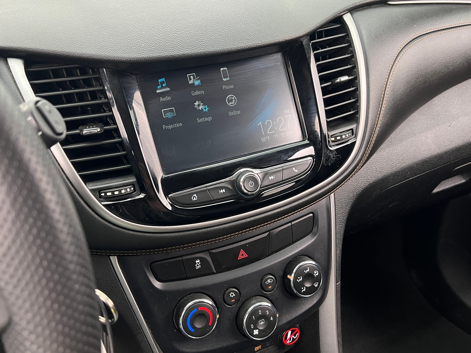 Thumbnail: 2017 Chevrolet Trax - 4