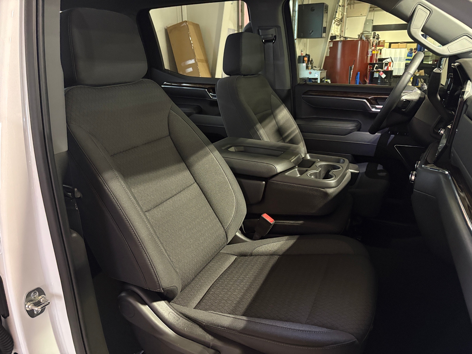 Thumbnail: 2025 GMC Sierra 1500 - 2