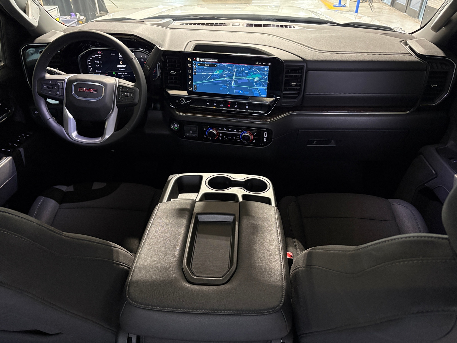 Thumbnail: 2025 GMC Sierra 1500 - 3