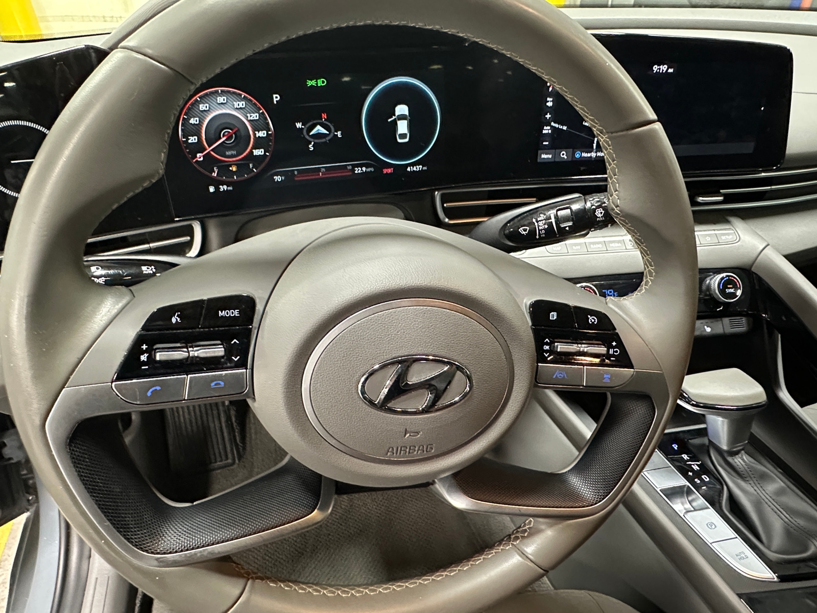 Thumbnail: 2023 Hyundai Elantra - 5