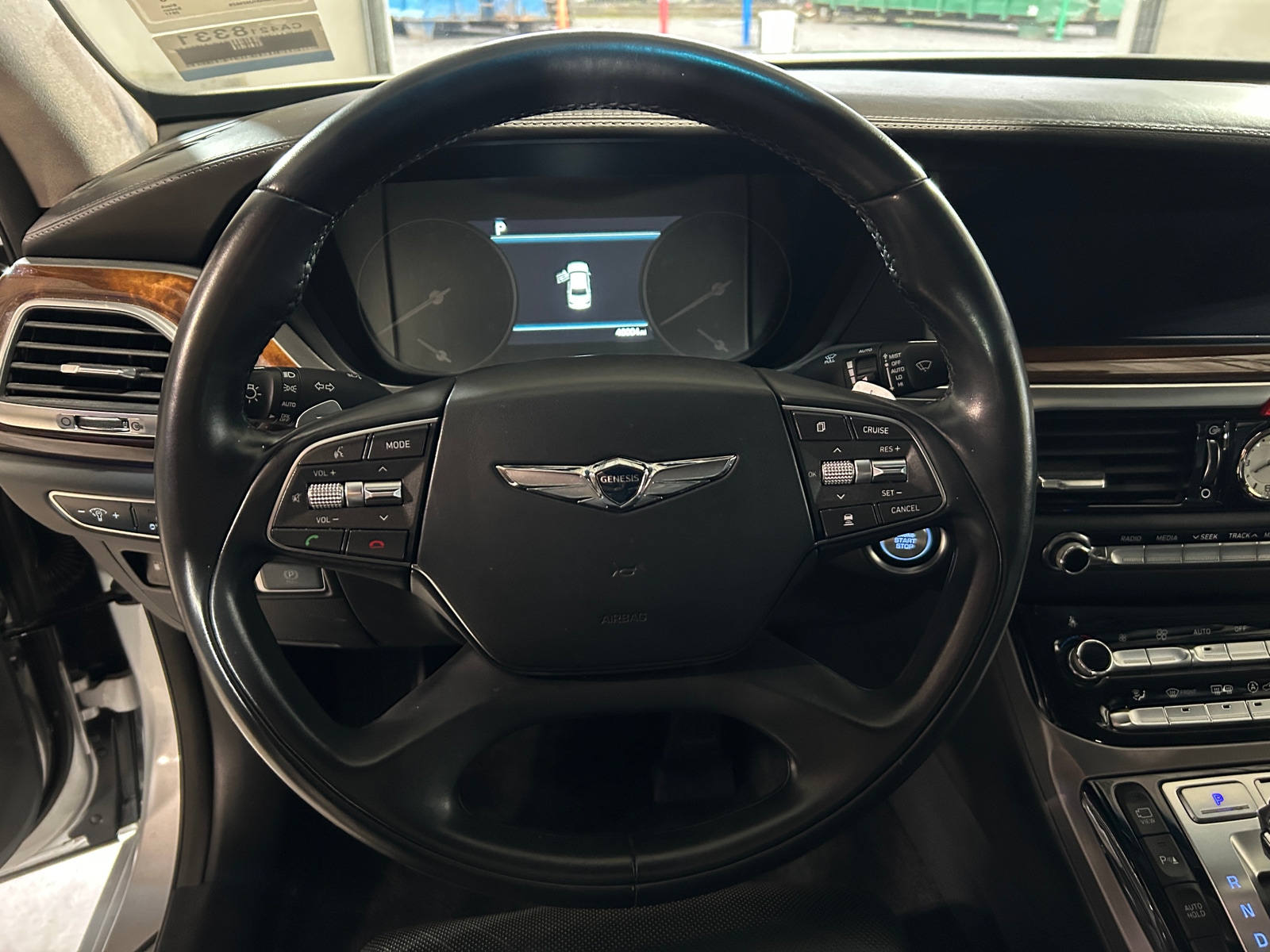 Thumbnail: 2017 Genesis G90 - 4