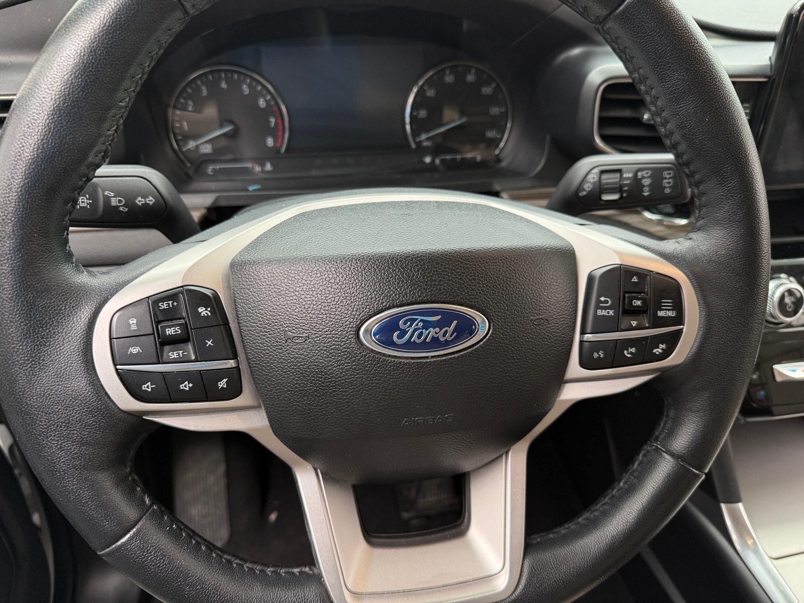 Thumbnail: 2023 Ford Explorer - 4