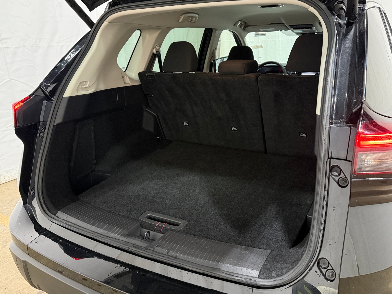 Thumbnail: 2025 Nissan Rogue - 7