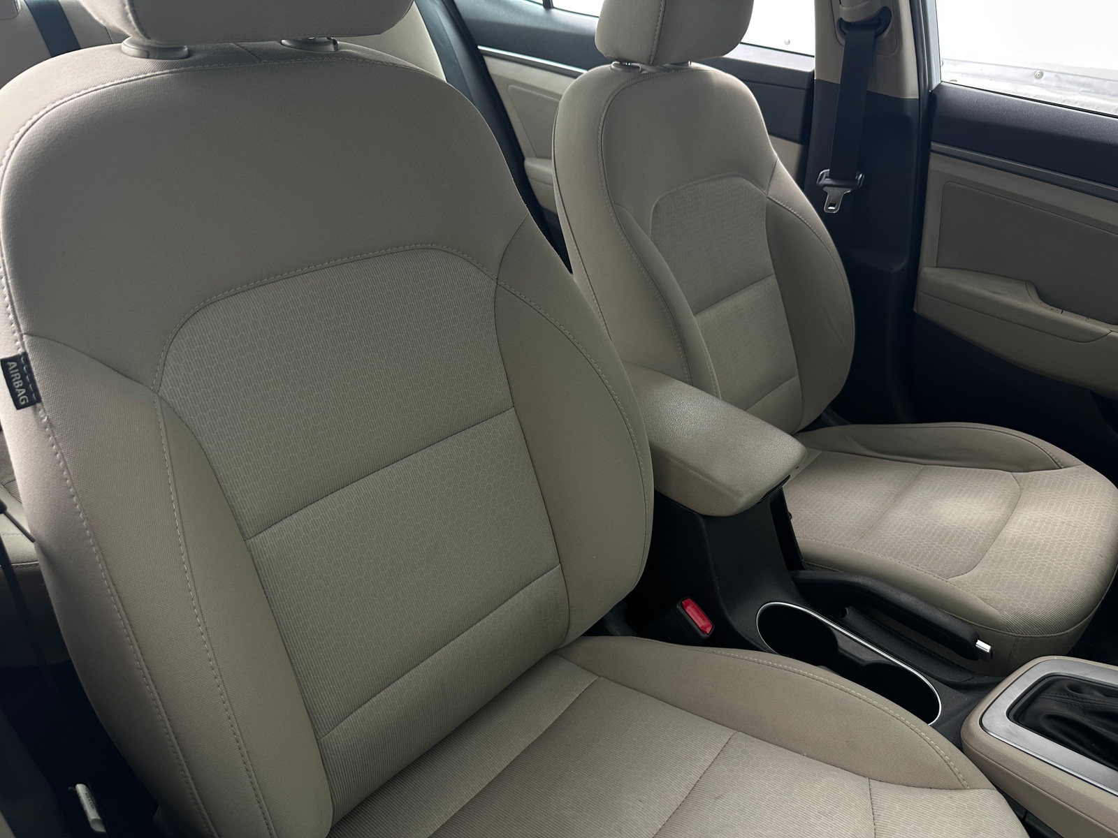 Thumbnail: 2017 Hyundai Elantra - 2