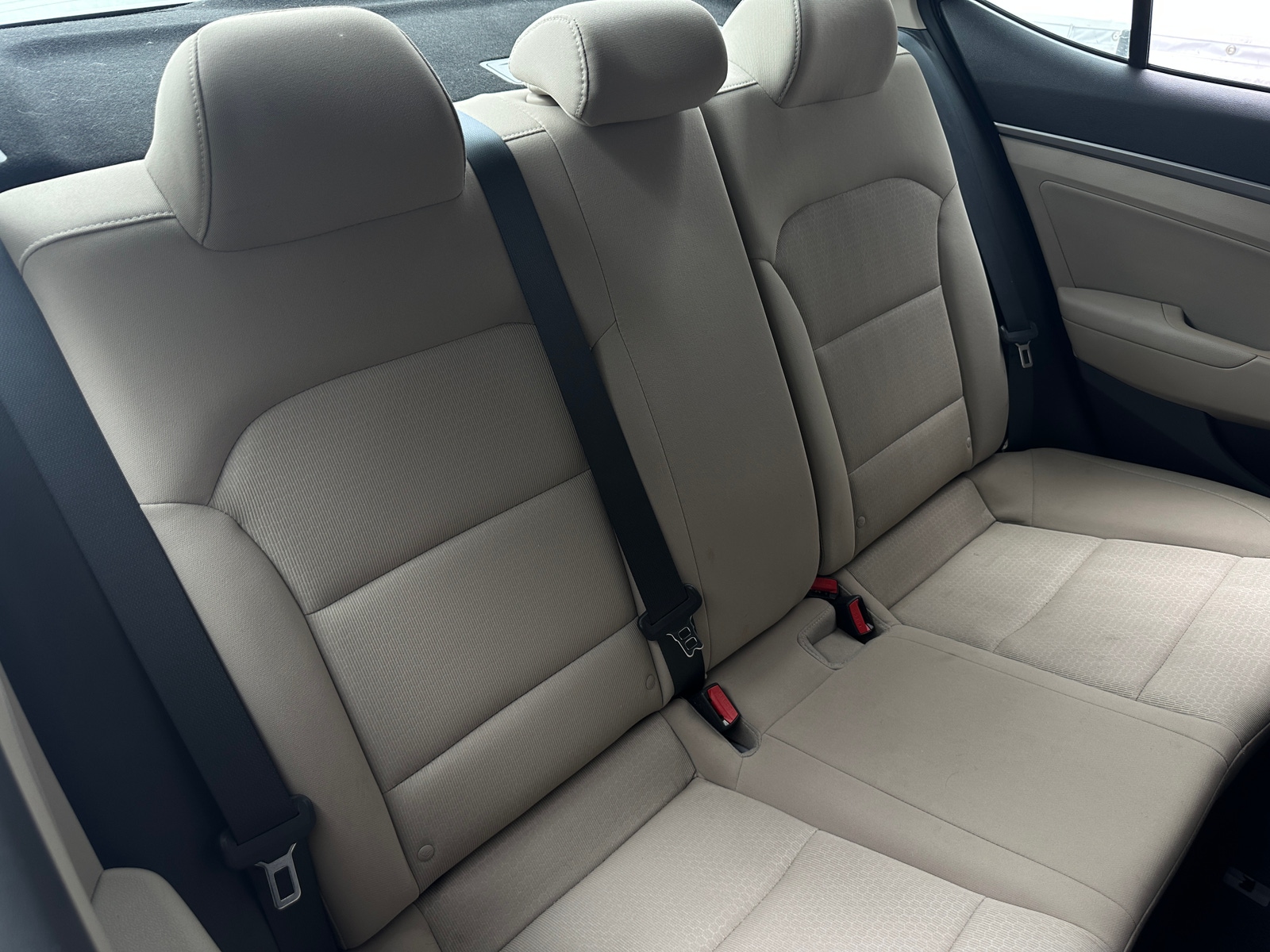 Thumbnail: 2017 Hyundai Elantra - 6