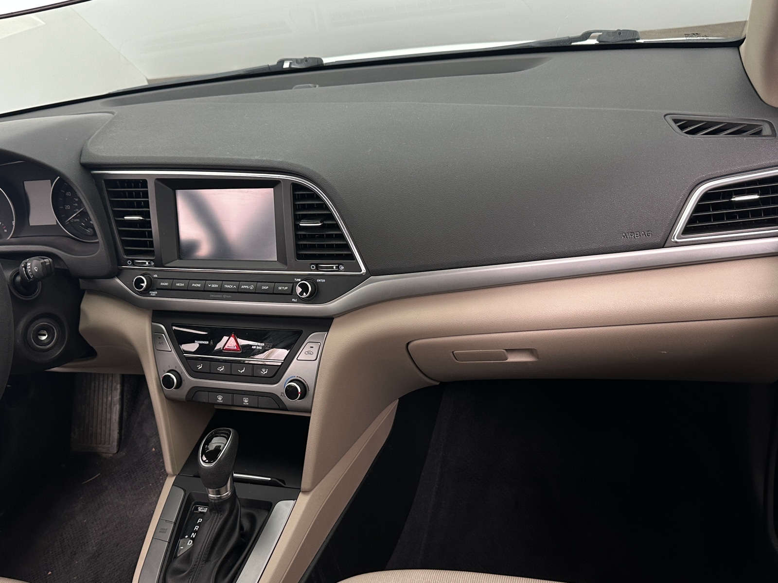 Thumbnail: 2017 Hyundai Elantra - 3