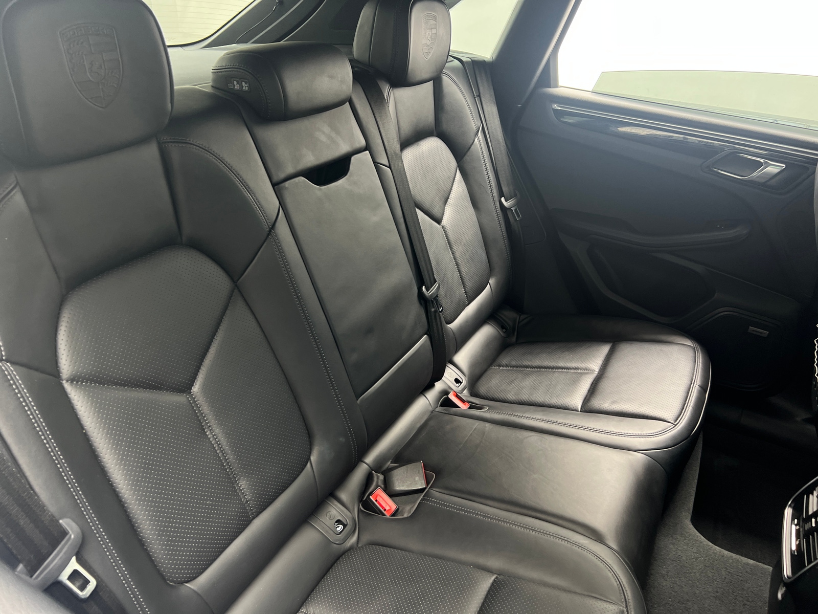 Thumbnail: 2018 Porsche Macan - 5