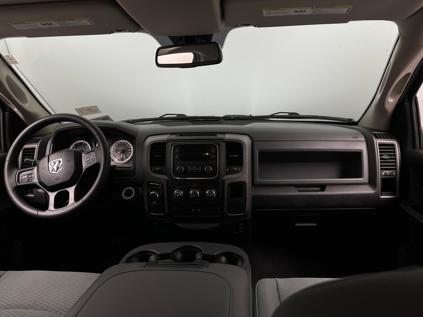 Thumbnail: 2019 RAM 1500 Classic - 3