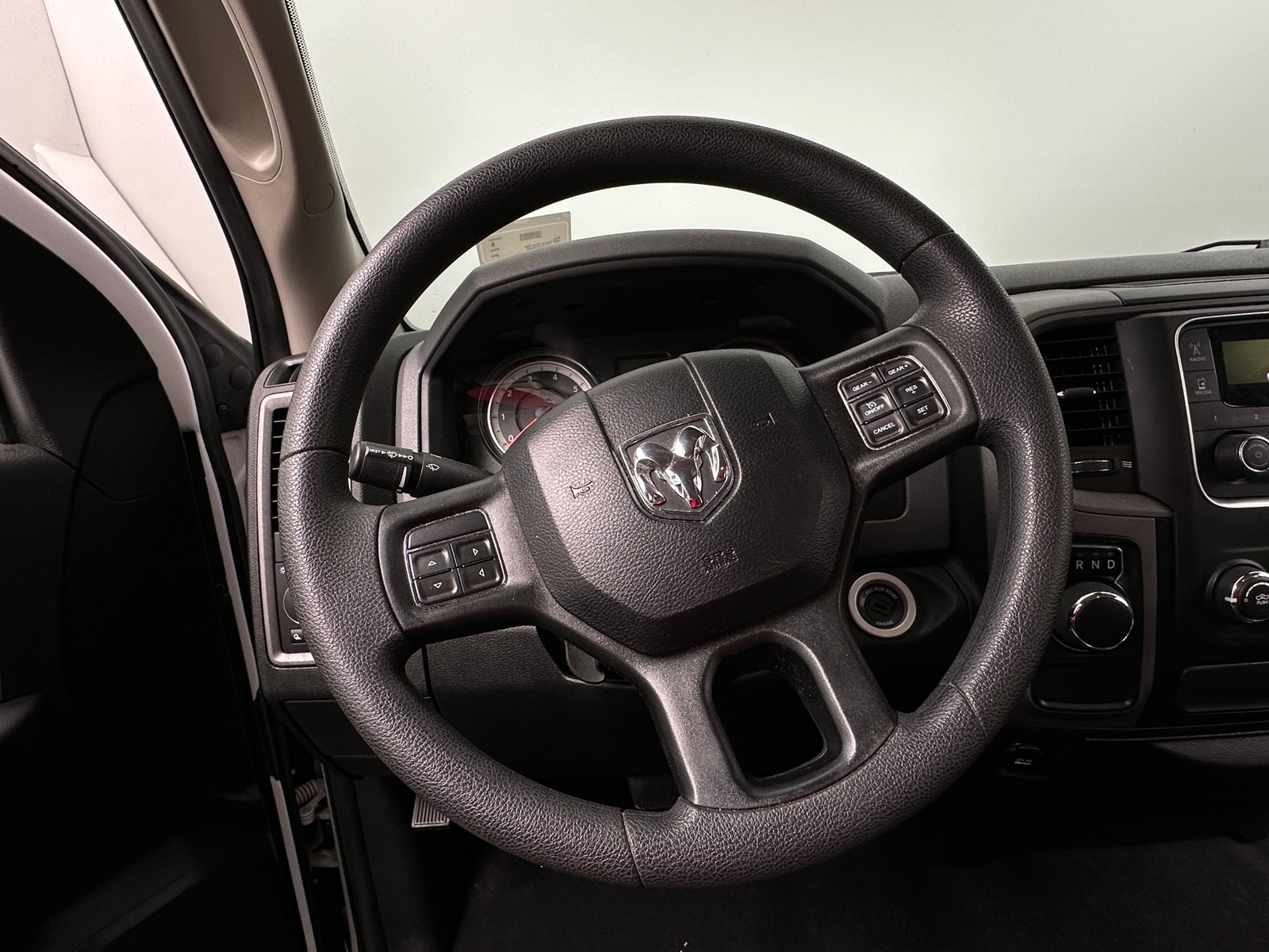 Thumbnail: 2019 RAM 1500 Classic - 5