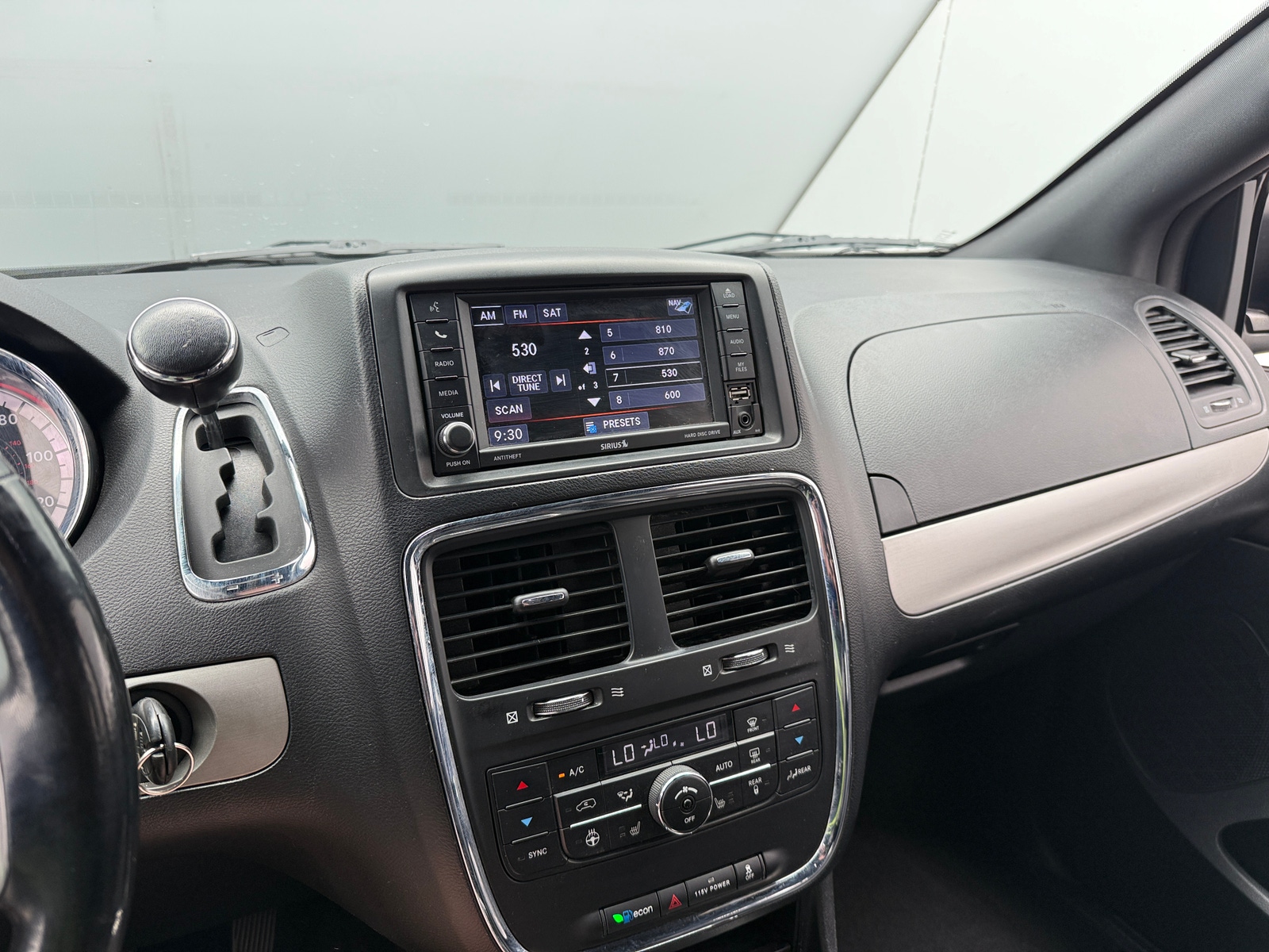 Thumbnail: 2020 Dodge Grand Caravan - 3