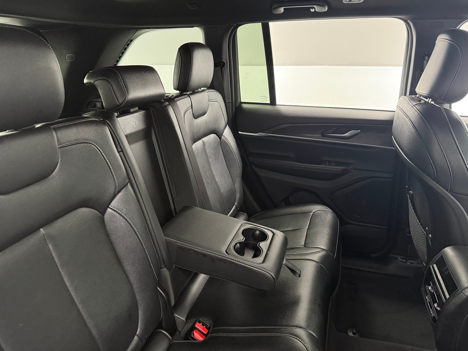 Thumbnail: 2024 Jeep Grand Cherokee - 5