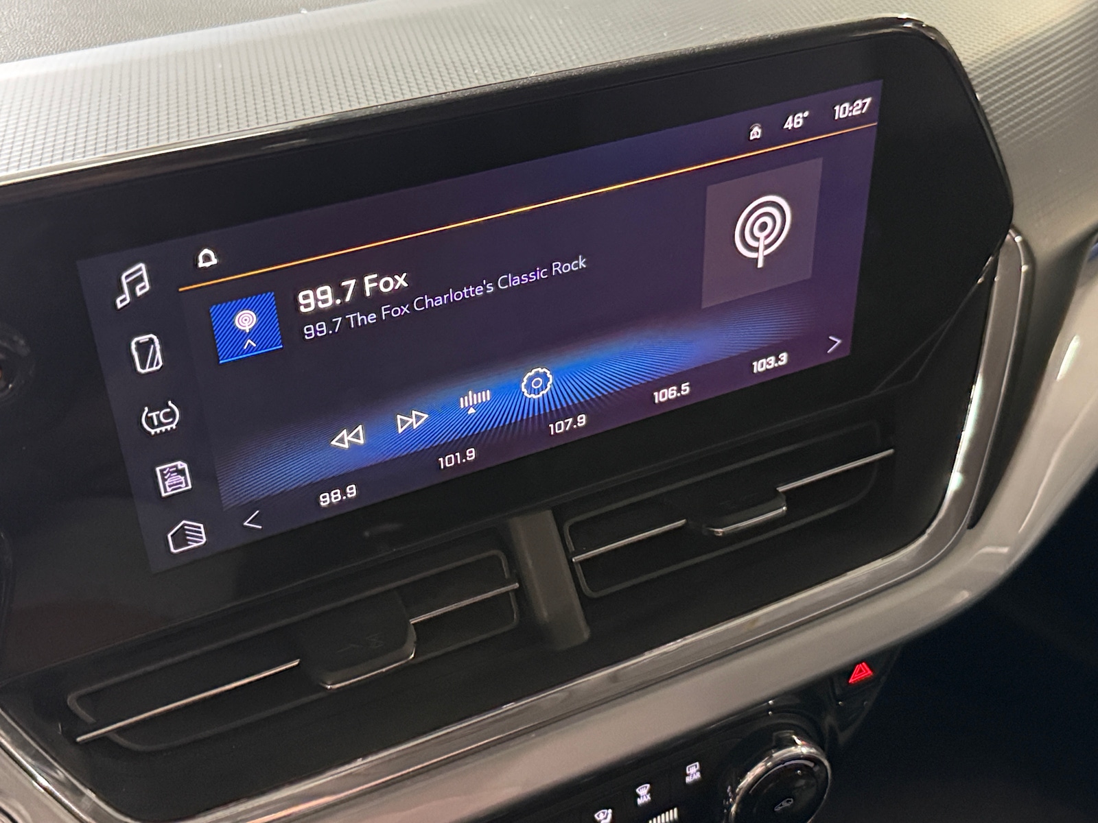 Thumbnail: 2025 Chevrolet Trax - 4