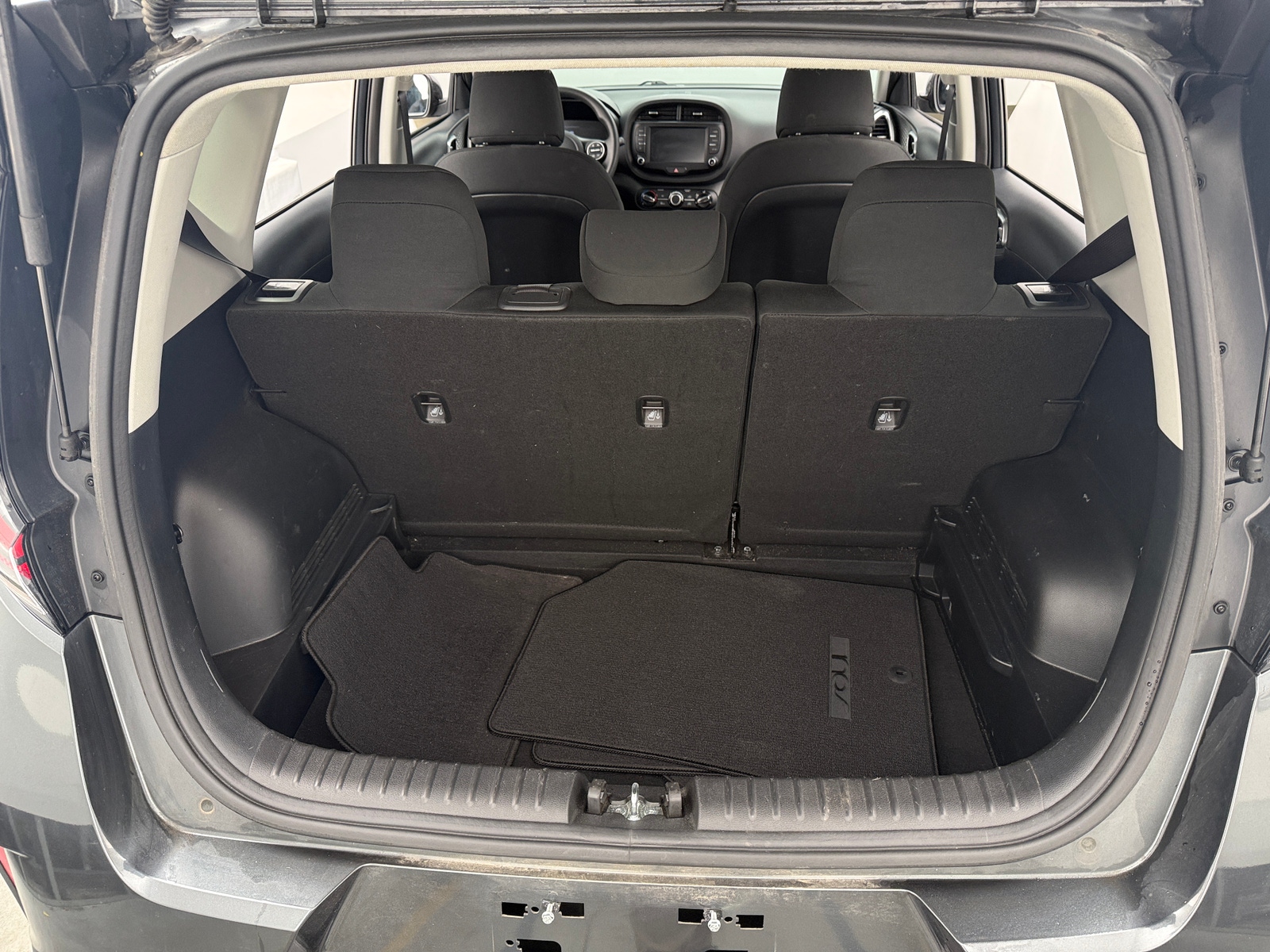 Thumbnail: 2023 Kia Soul - 7