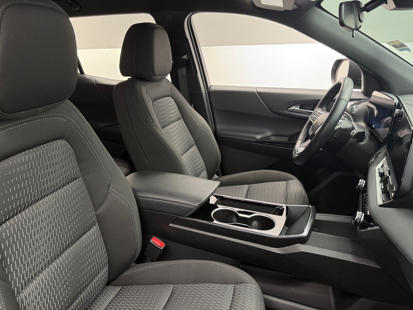 Thumbnail: 2025 Chevrolet Equinox - 2