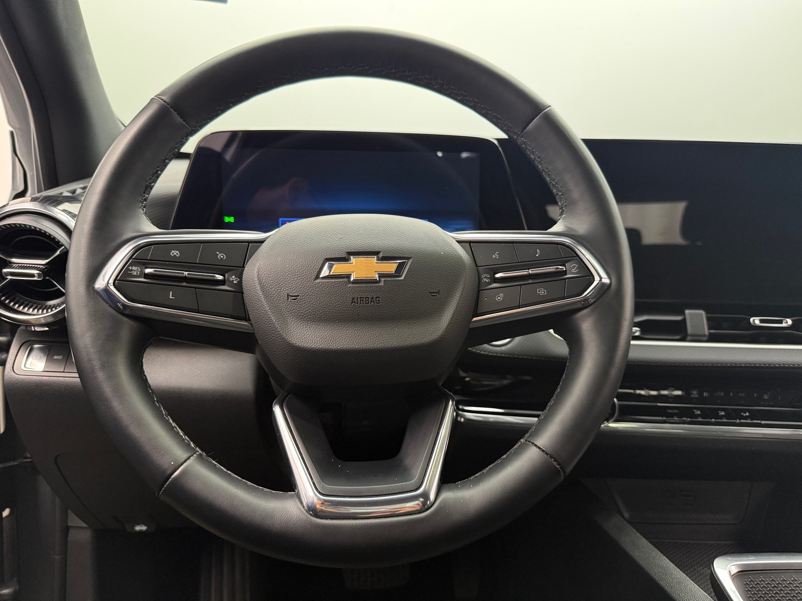 Thumbnail: 2025 Chevrolet Equinox - 5