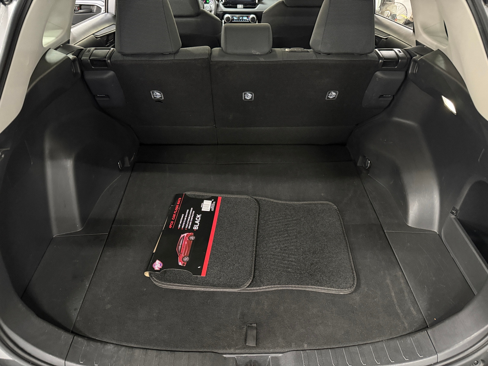 Thumbnail: 2025 Toyota RAV4 - 7