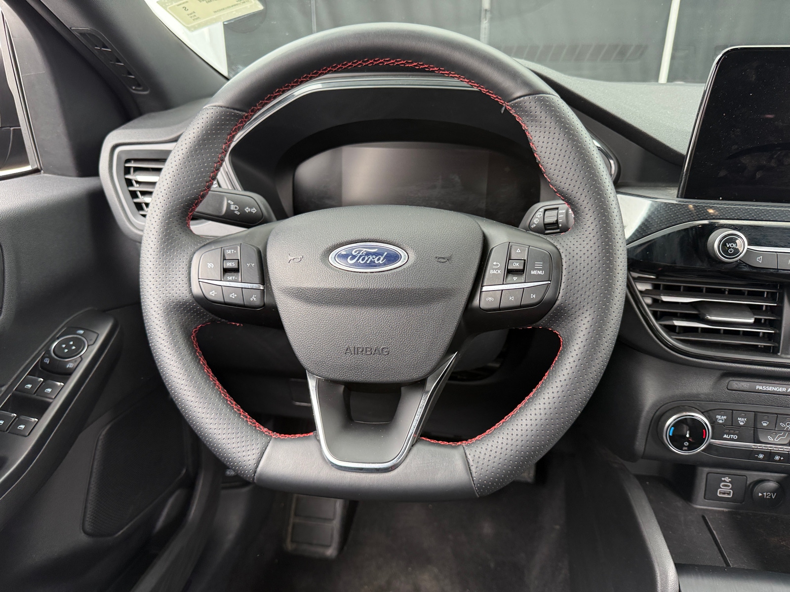 Thumbnail: 2025 Ford Escape - 5