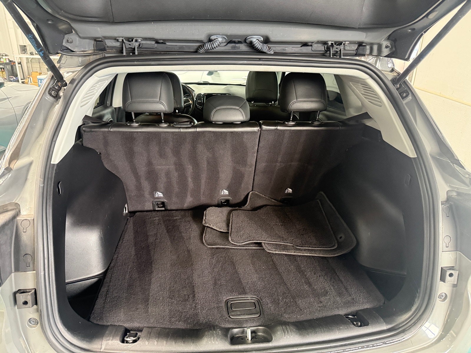 Thumbnail: 2020 Jeep Compass - 6