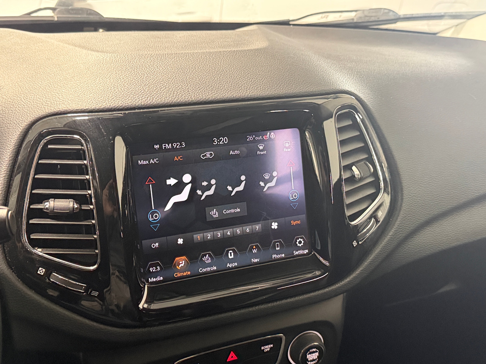 Thumbnail: 2020 Jeep Compass - 3