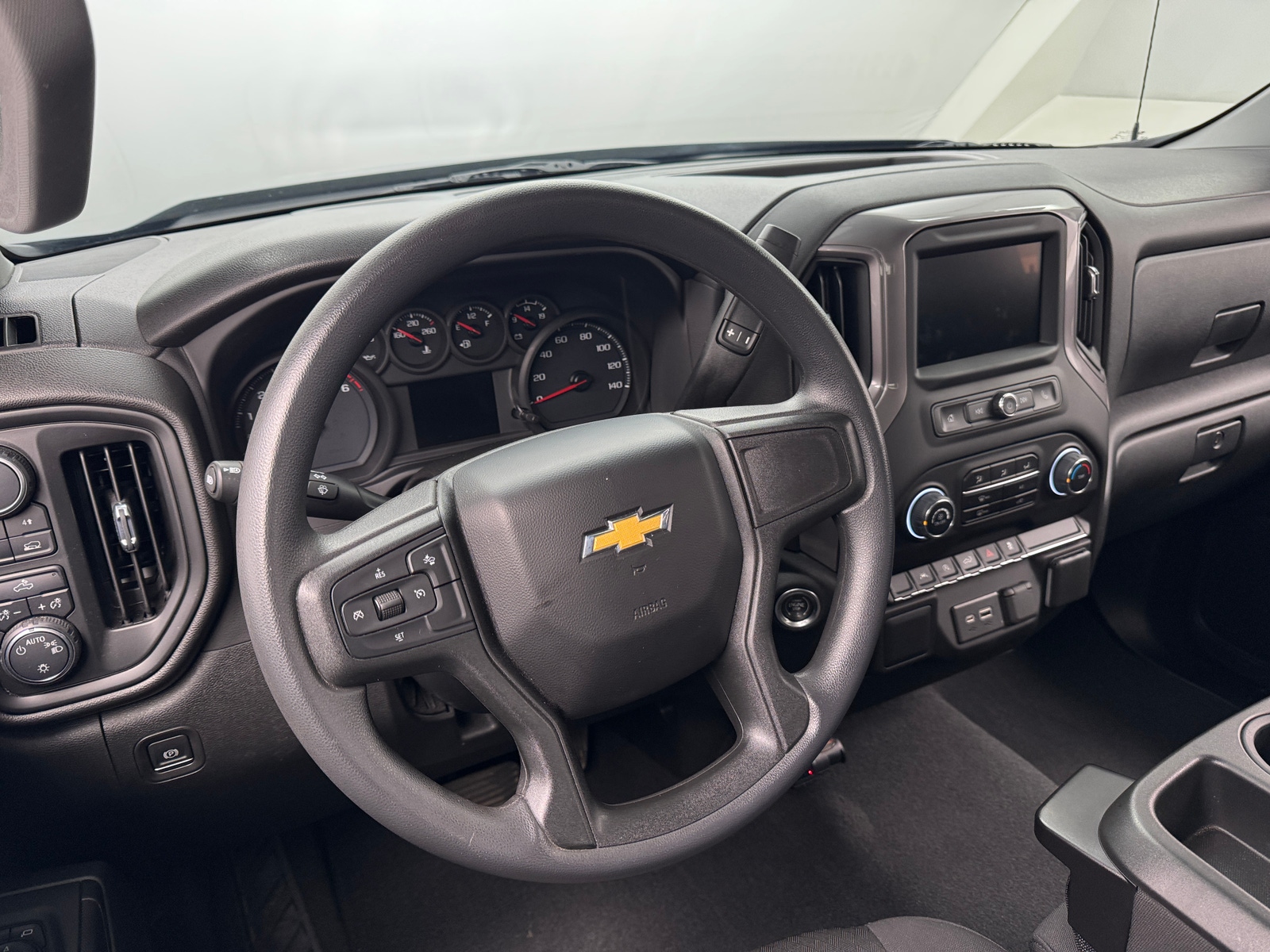 Thumbnail: 2022 Chevrolet Silverado 1500 - 5