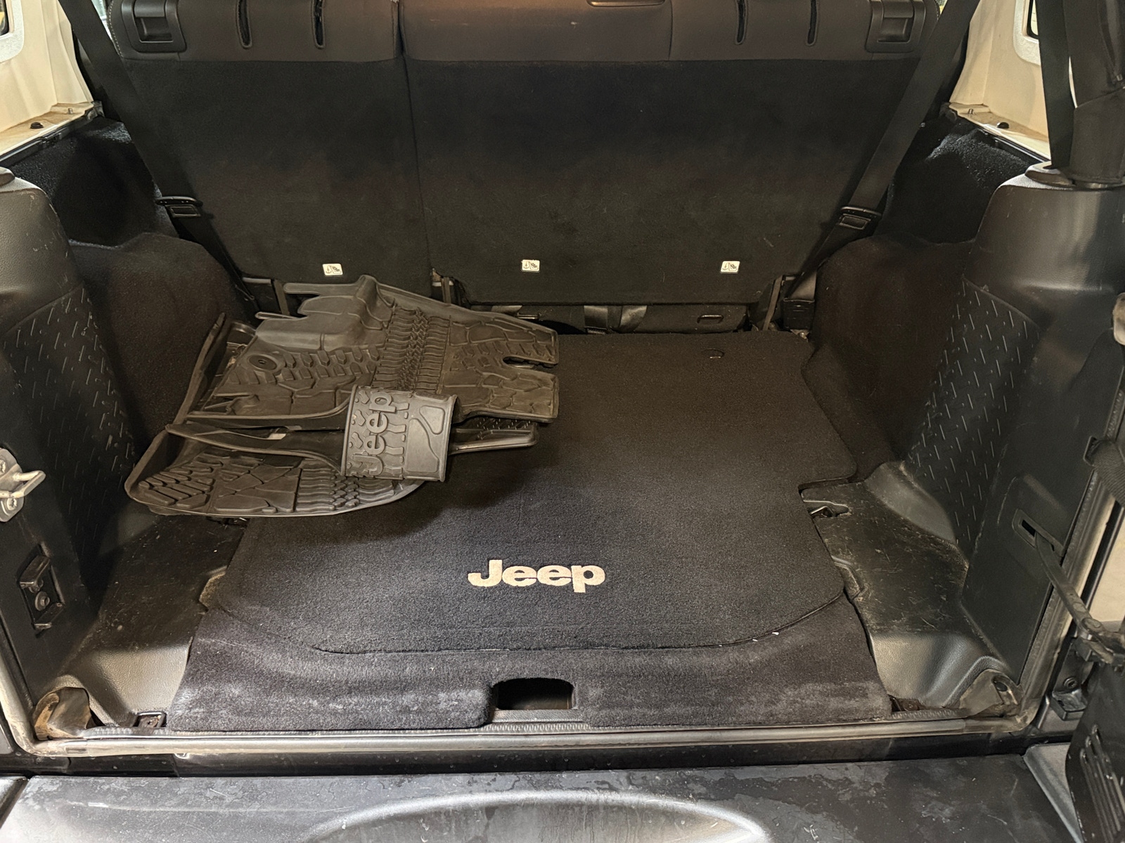 Thumbnail: 2017 Jeep Wrangler - 7