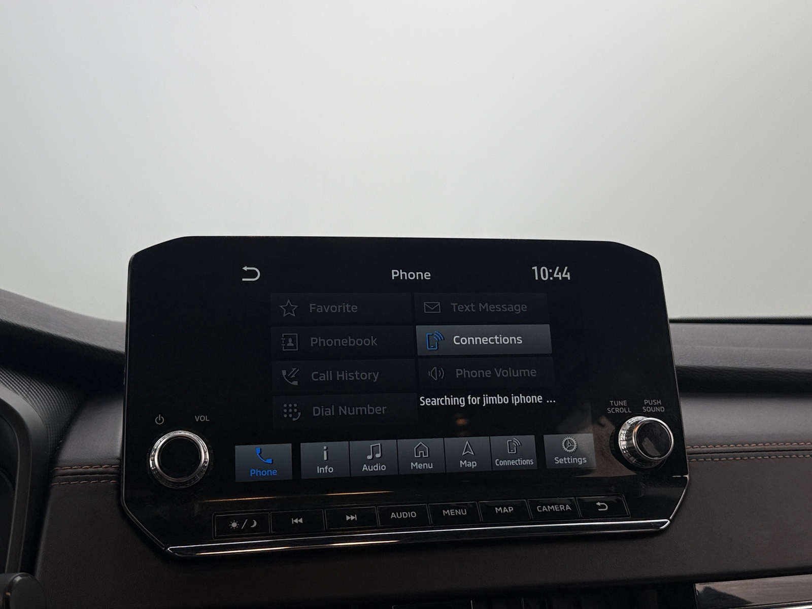 Thumbnail: 2024 Mitsubishi Outlander - 3