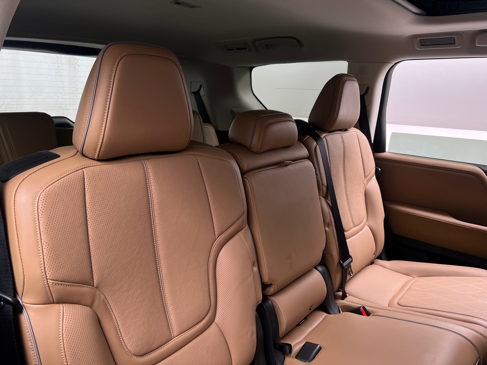 Thumbnail: 2025 INFINITI QX80 - 5