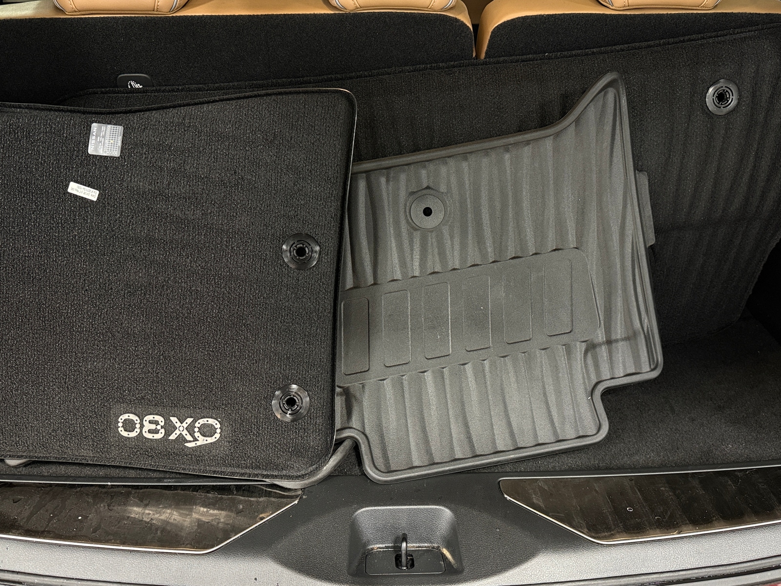 Thumbnail: 2025 INFINITI QX80 - 6