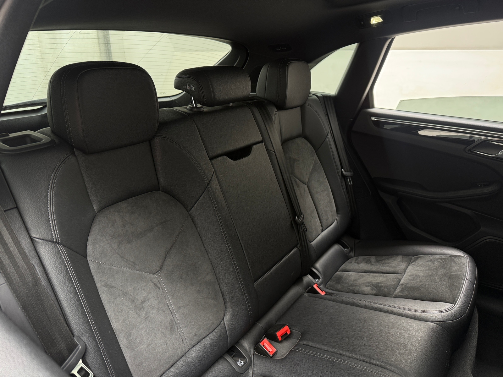 Thumbnail: 2018 Porsche Macan - 5