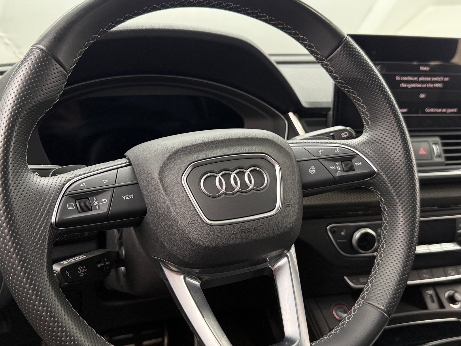 Thumbnail: 2023 Audi SQ5 - 4