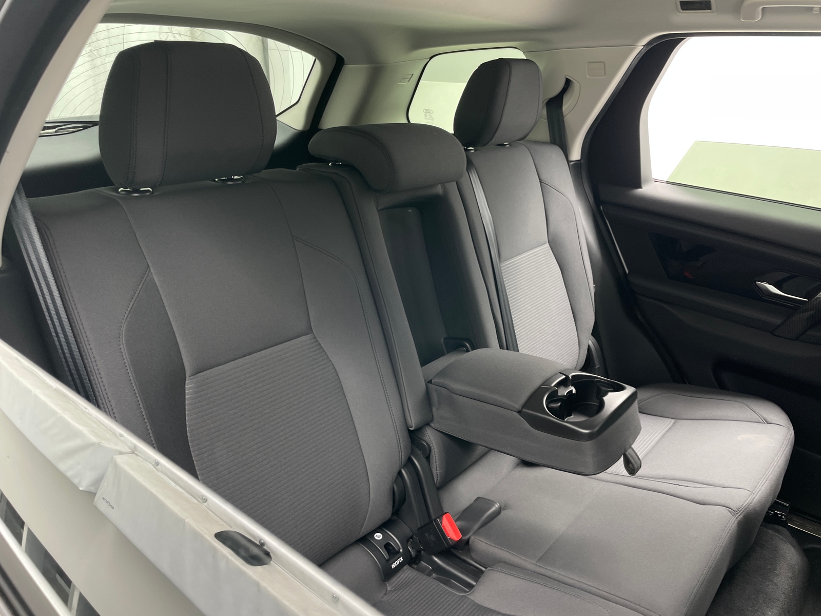 Thumbnail: 2020 Land Rover Discovery Sport - 6