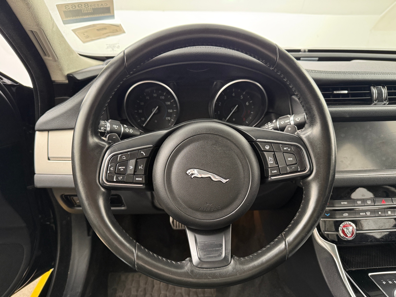 Thumbnail: 2020 Jaguar XF - 4