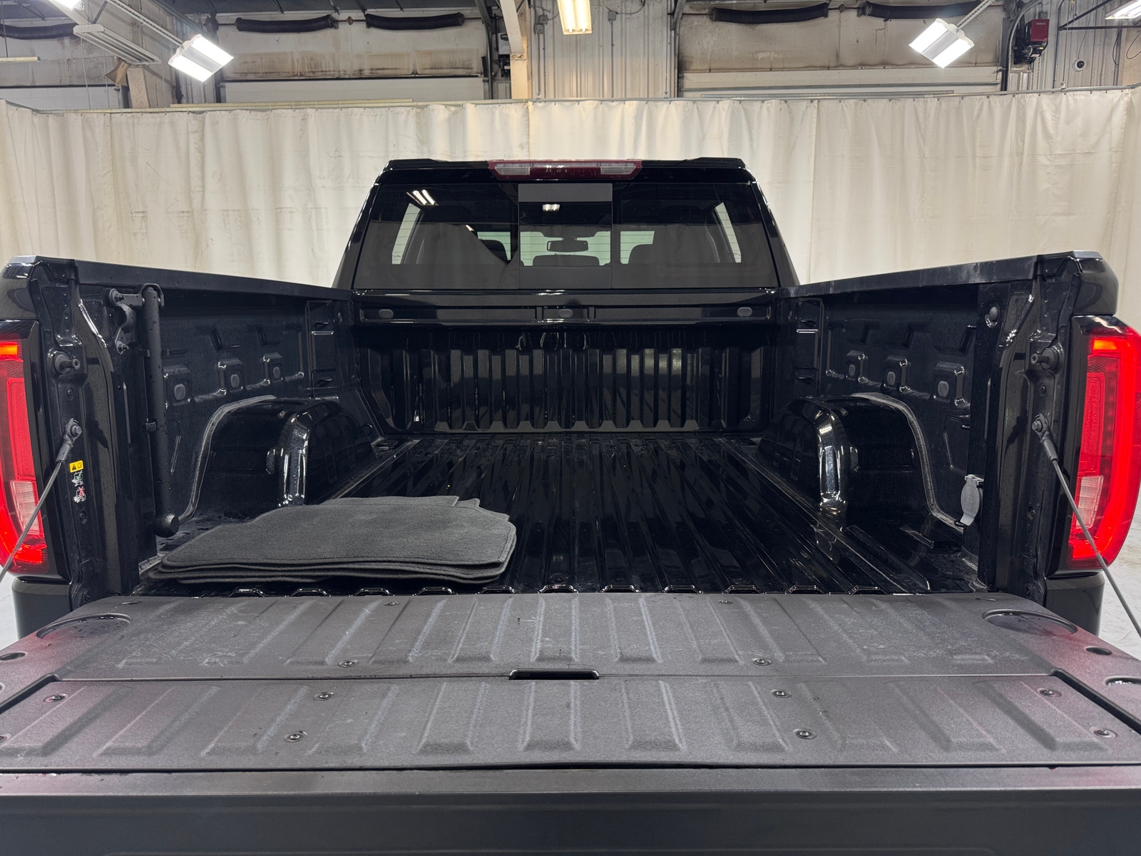 Thumbnail: 2020 GMC Sierra 1500 - 6